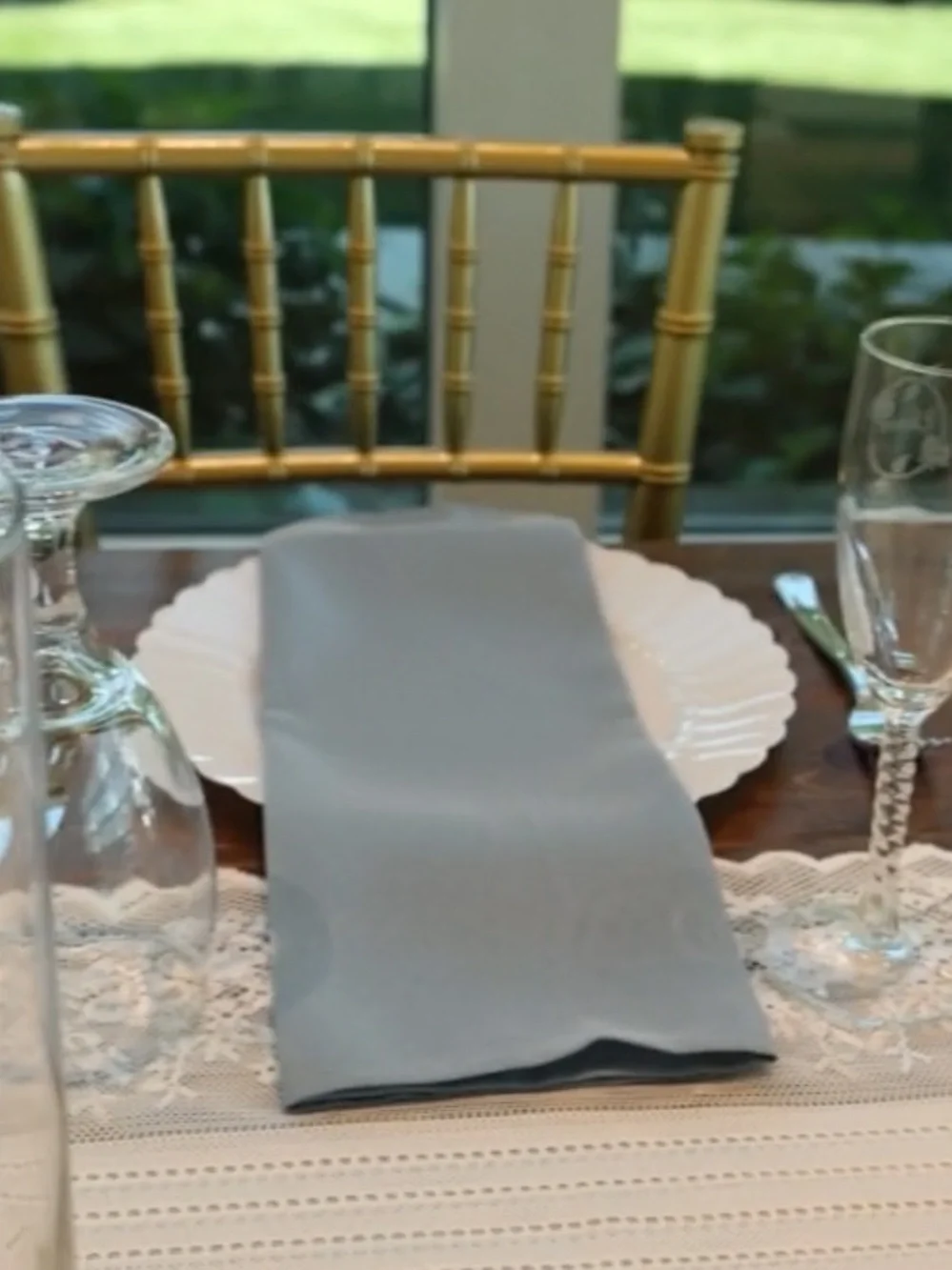 40 DUSTY BLUE POLYESTER CLOTH NAPKINS EUC WEDDING LINENS